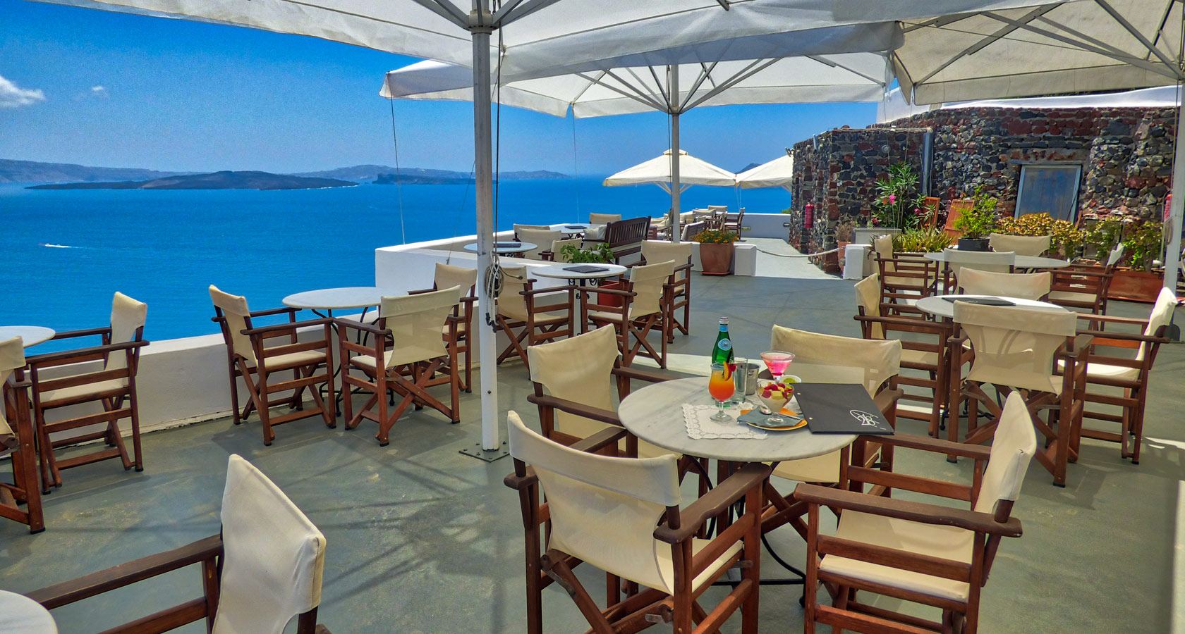 03 Oia 218 Restaurant Santorini Exterior 